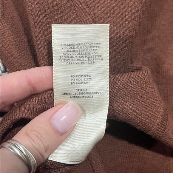 Wilfred | Brown Sculpt Knit Cropped Tank - Picture 3 of 7